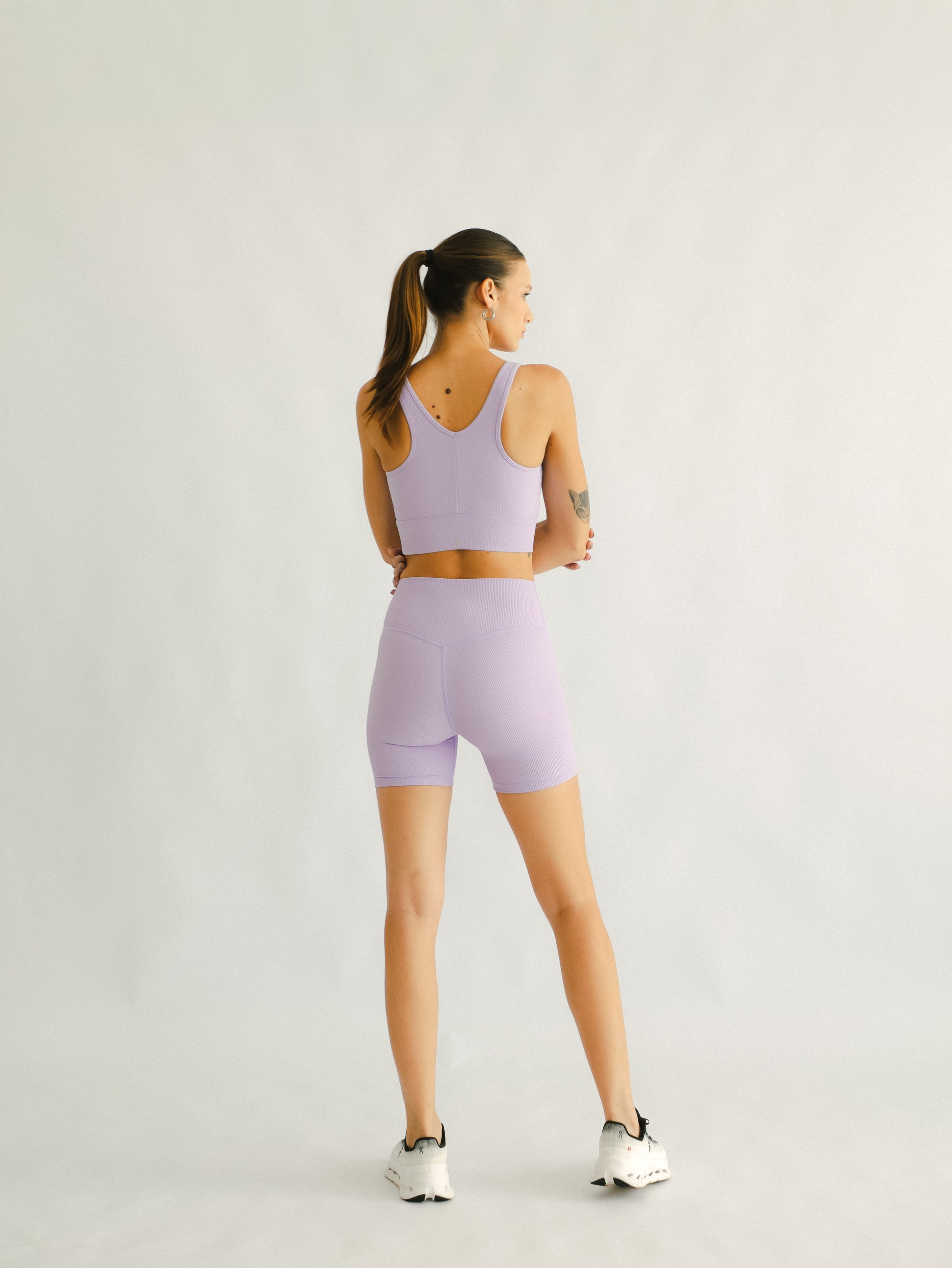 ropa deportiva para mujer color lavanda Mollter